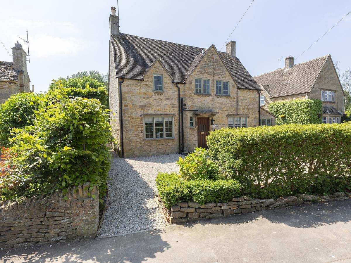 Villa South Winds Bourton-on-the-Water Esterno foto